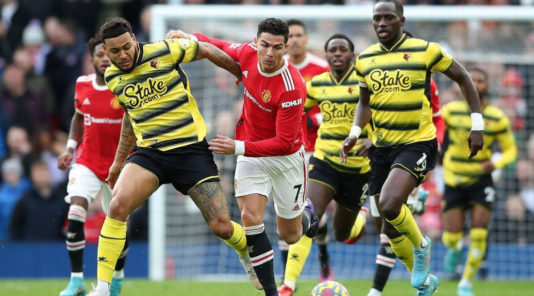 Ronaldo against Watford players in Manchester United's 0-0 draw at Old Trafford